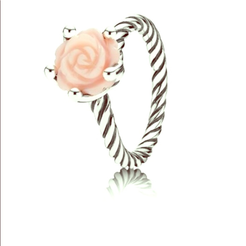 Pandora ring